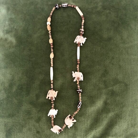 Vintage Zuni Festish Beaded Necklace Glass Clay Beads Carved Elephants - Picture 3 of 6